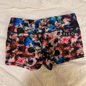 *rare* floral Fleo original shorts